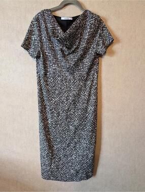 MAX MARA white black short sleeve cowl neck careeer dress sz 6